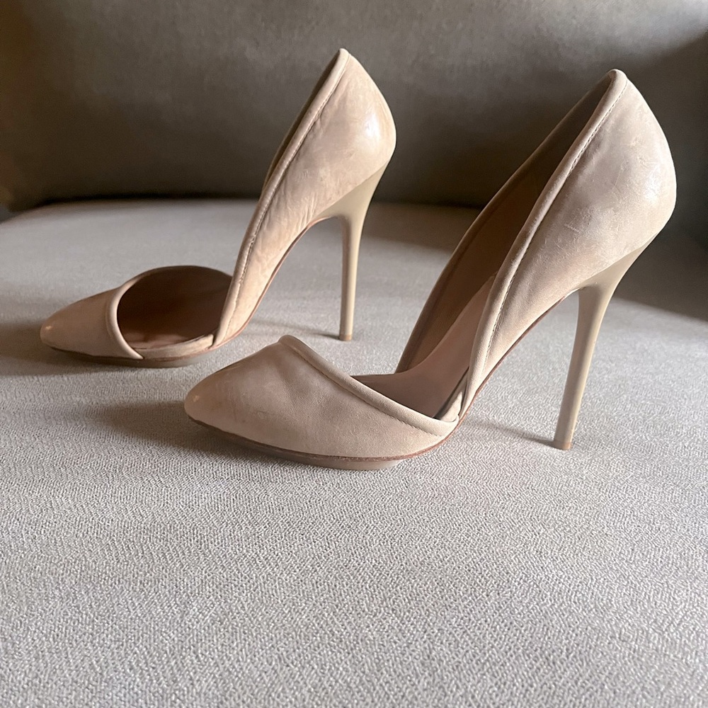 NEW L.A.M.B. Nude Heels
